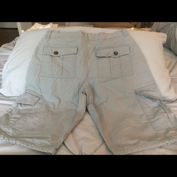 Shorts - Picture 2 of 5